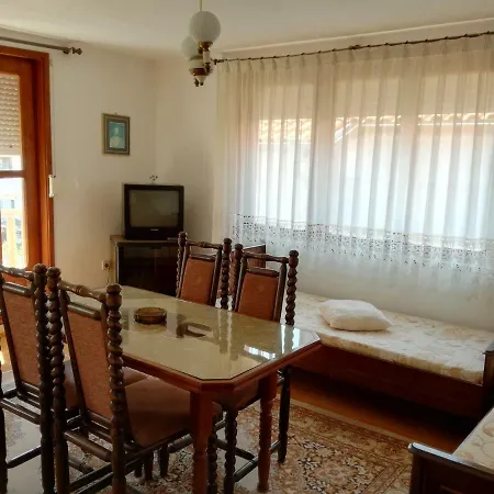 Marchela 네세부르